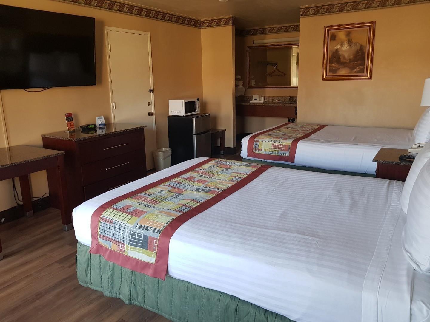 Travelodge By Wyndham Costa Mesa Newport Beach Hacienda Екстериор снимка