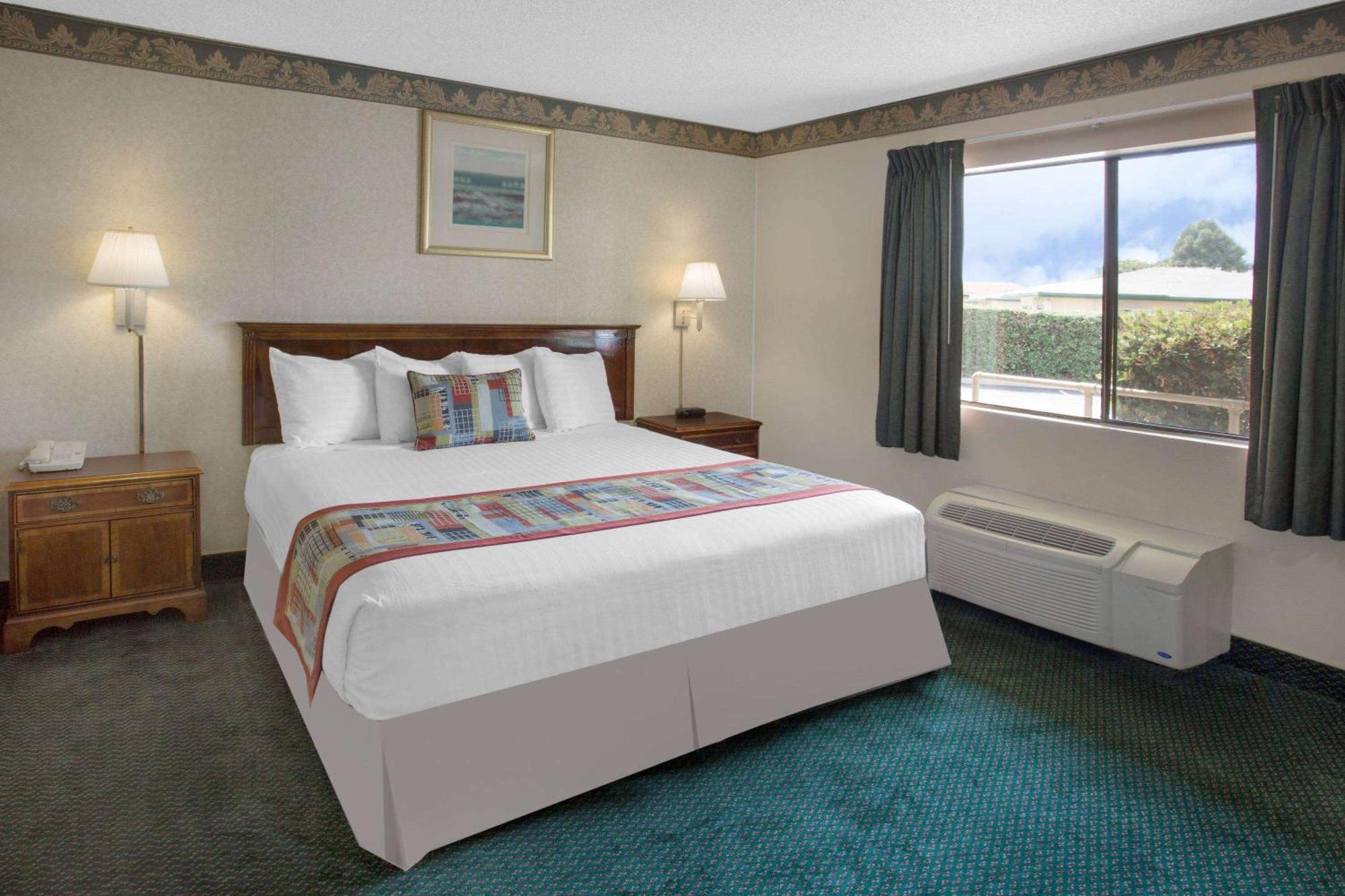 Travelodge By Wyndham Costa Mesa Newport Beach Hacienda Екстериор снимка