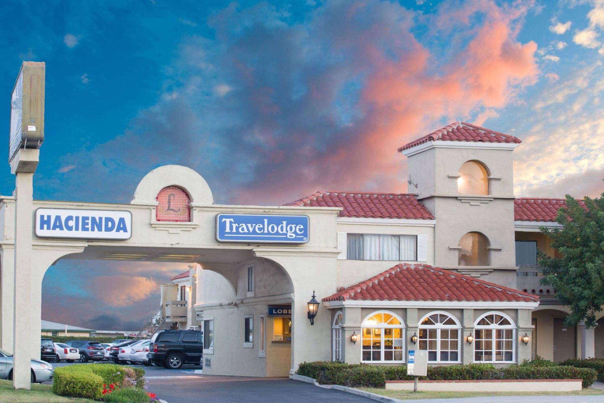 Travelodge By Wyndham Costa Mesa Newport Beach Hacienda Екстериор снимка